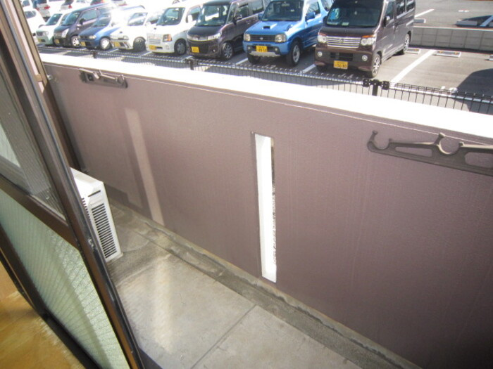 熊本市南区近見９丁目のアパートのバルコニー