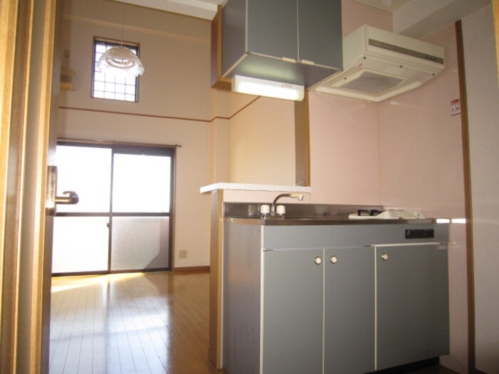 熊本市南区近見９丁目のアパートのキッチン