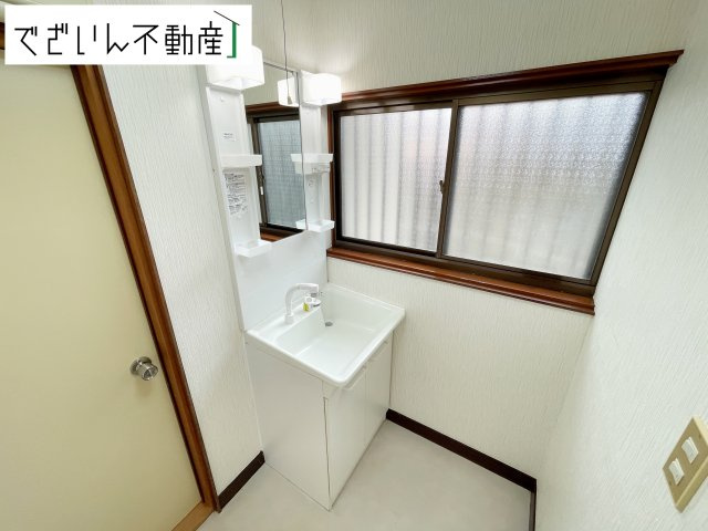 【独立洗面台】 | 熊谷市本石2丁目　中古住宅   | 現地(2025年5月撮影)