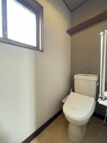 【トイレ】 | 熊谷市本石2丁目　中古住宅   | 現地(2025年5月撮影)
