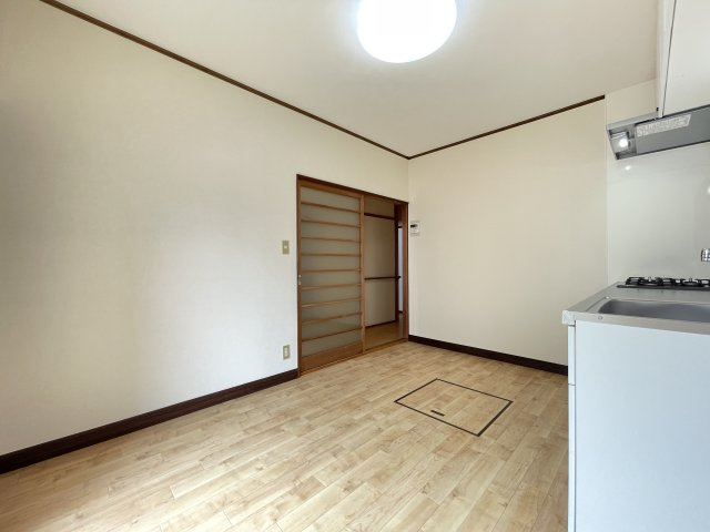 【キッチン】 | 熊谷市本石2丁目　中古住宅   | 現地(2025年5月撮影)