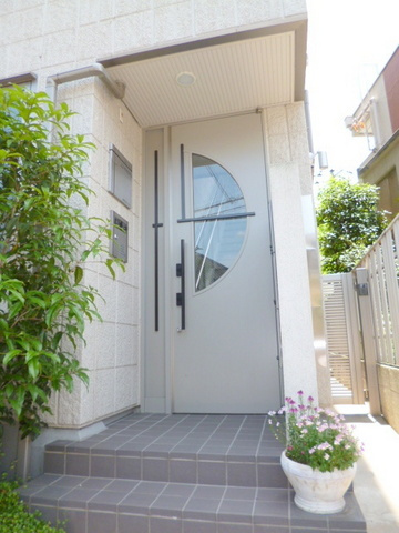 JJ mejiroのエントランス|★オートロック付きのエントランス★