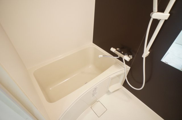 【浴室】 | プルミエール神戸 | お風呂です