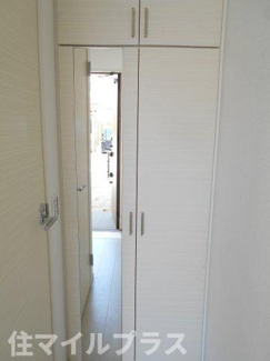 【玄関】 | 郡山市静西1丁目新築一戸建て4棟 | シンプルで使いやすい玄関です