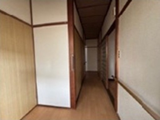 中古戸建　熊谷市本石2-230-7（リフォーム住宅）の玄関