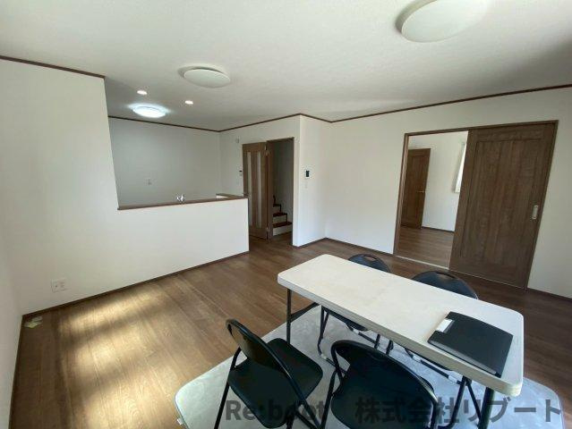 船橋市夏見６丁目 の居間・リビング