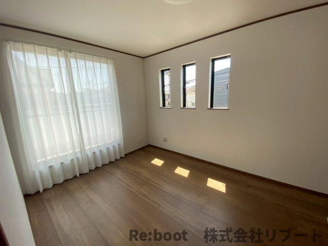 船橋市夏見６丁目 の洋室