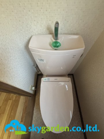 秦野市堀西　中古戸建のトイレ