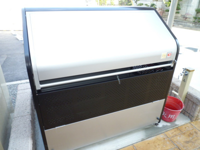 【その他共用部分】 | カーサ　サッジオ | 専用ゴミステーション