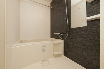 【浴室】 | S-RESIDENCE堺筋本町Deux | 落ち着いた空間のお風呂です