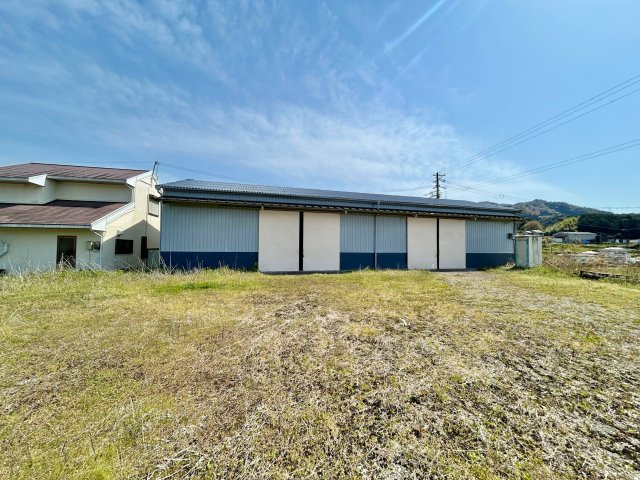 T様溝ノ口倉庫の庭