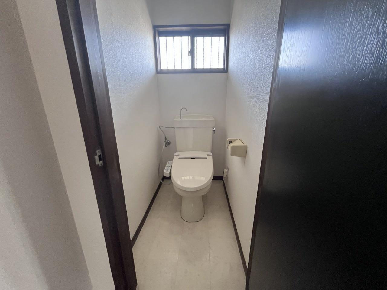 ルナハイツ Part 2のトイレ|ウォシュレットトイレです