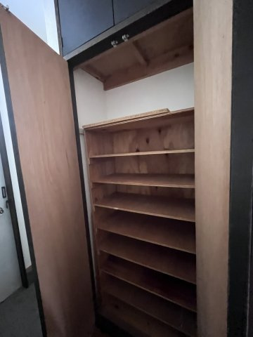 ルナハイツ Part 1の収納|玄関収納です
