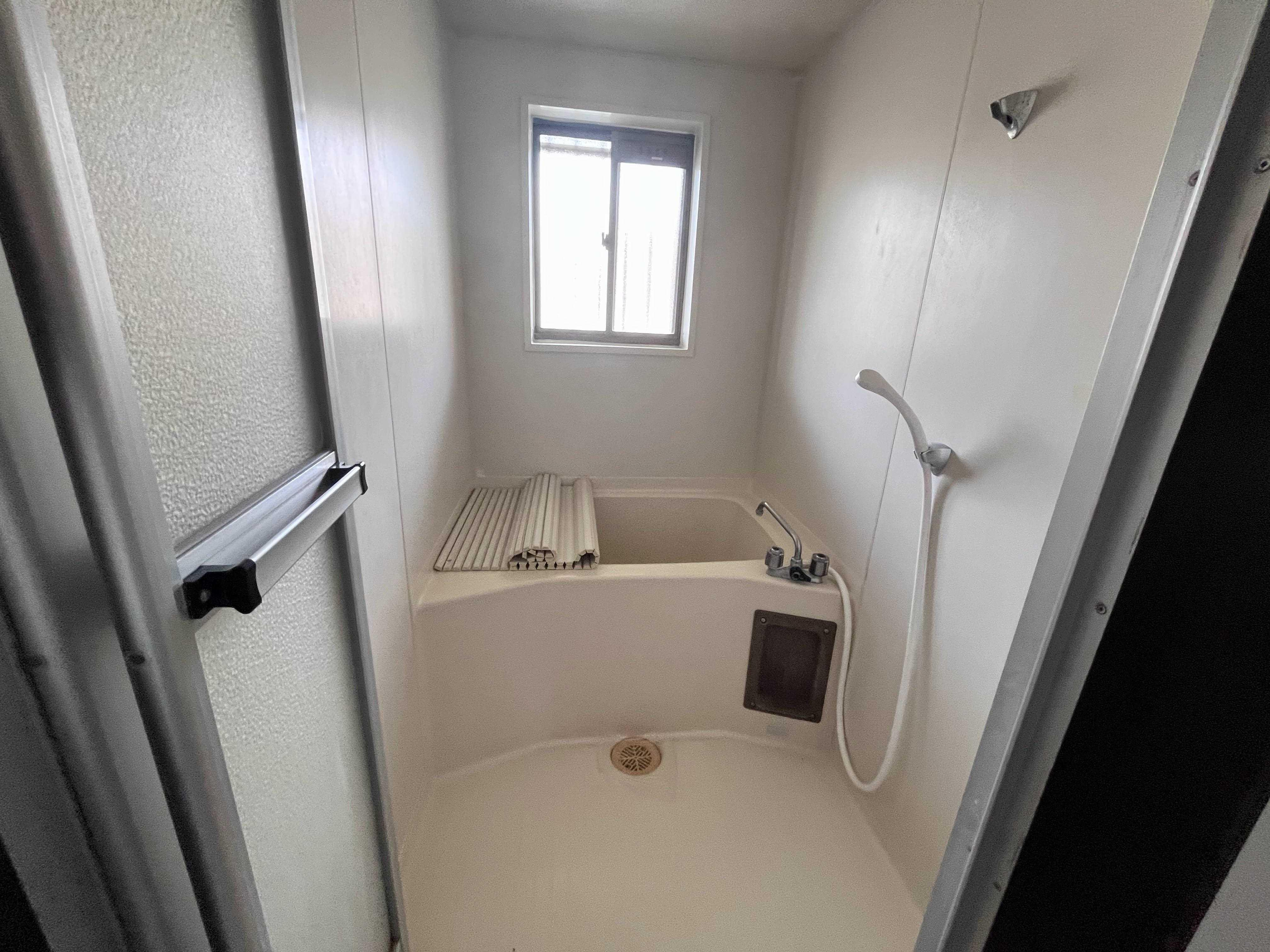 ルナハイツ Part 1の浴室|浴室です。シャワーもございます。