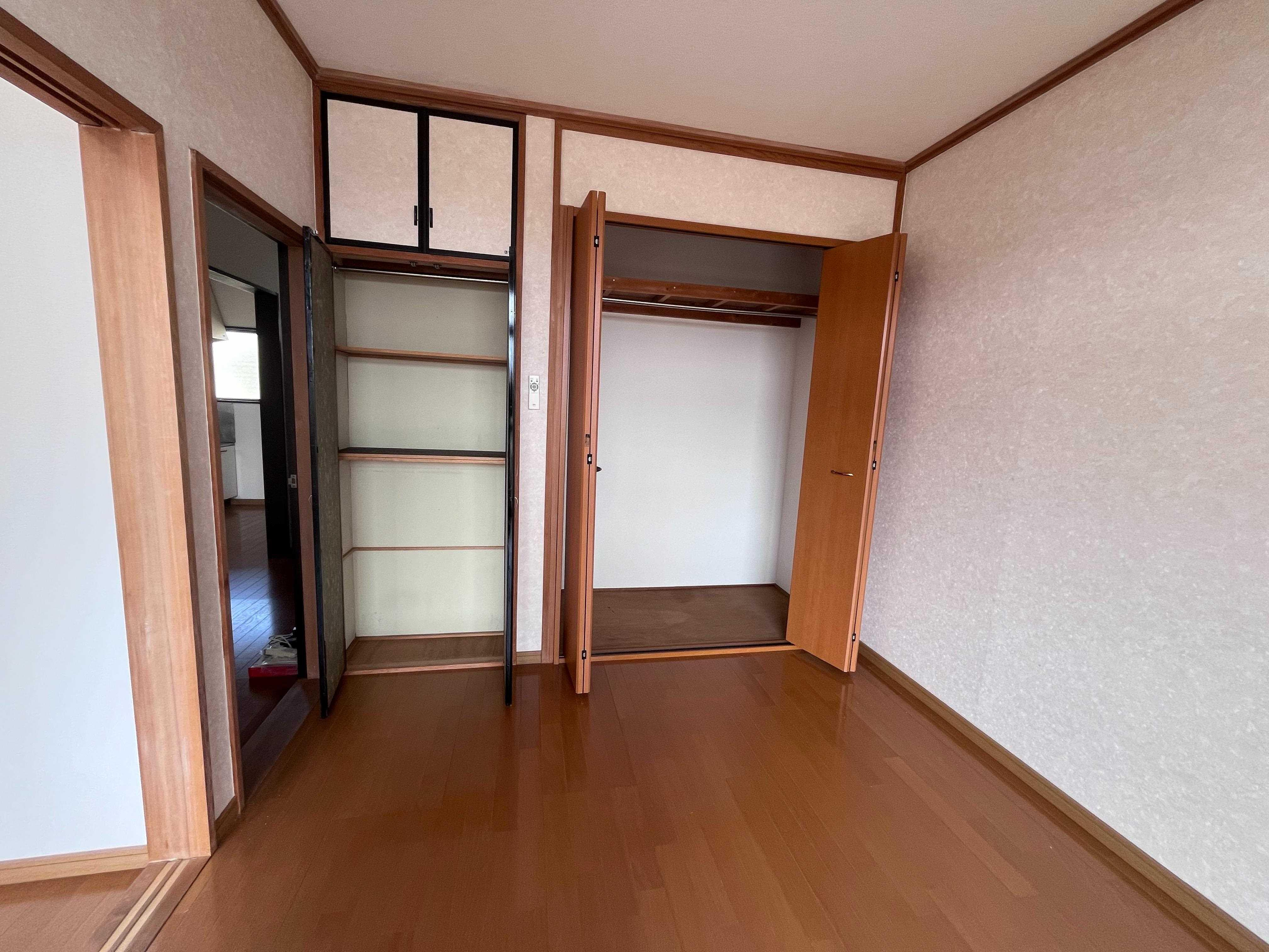 ルナハイツ Part 1の収納|6帖洋室の収納です