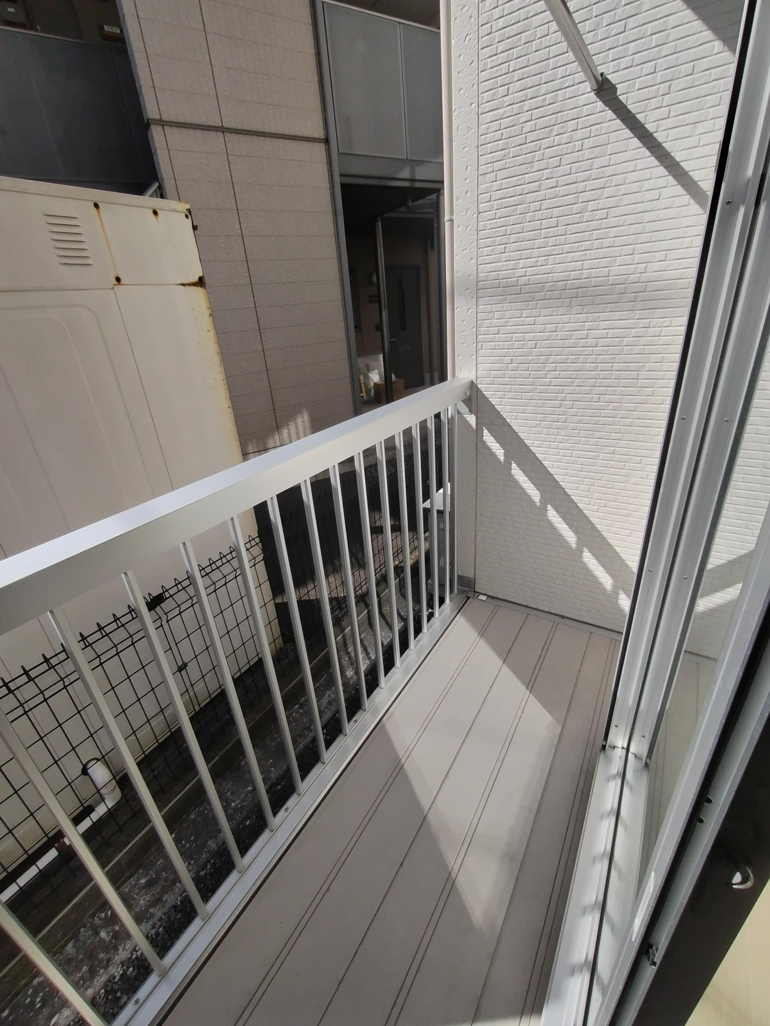 安武アパートのバルコニー