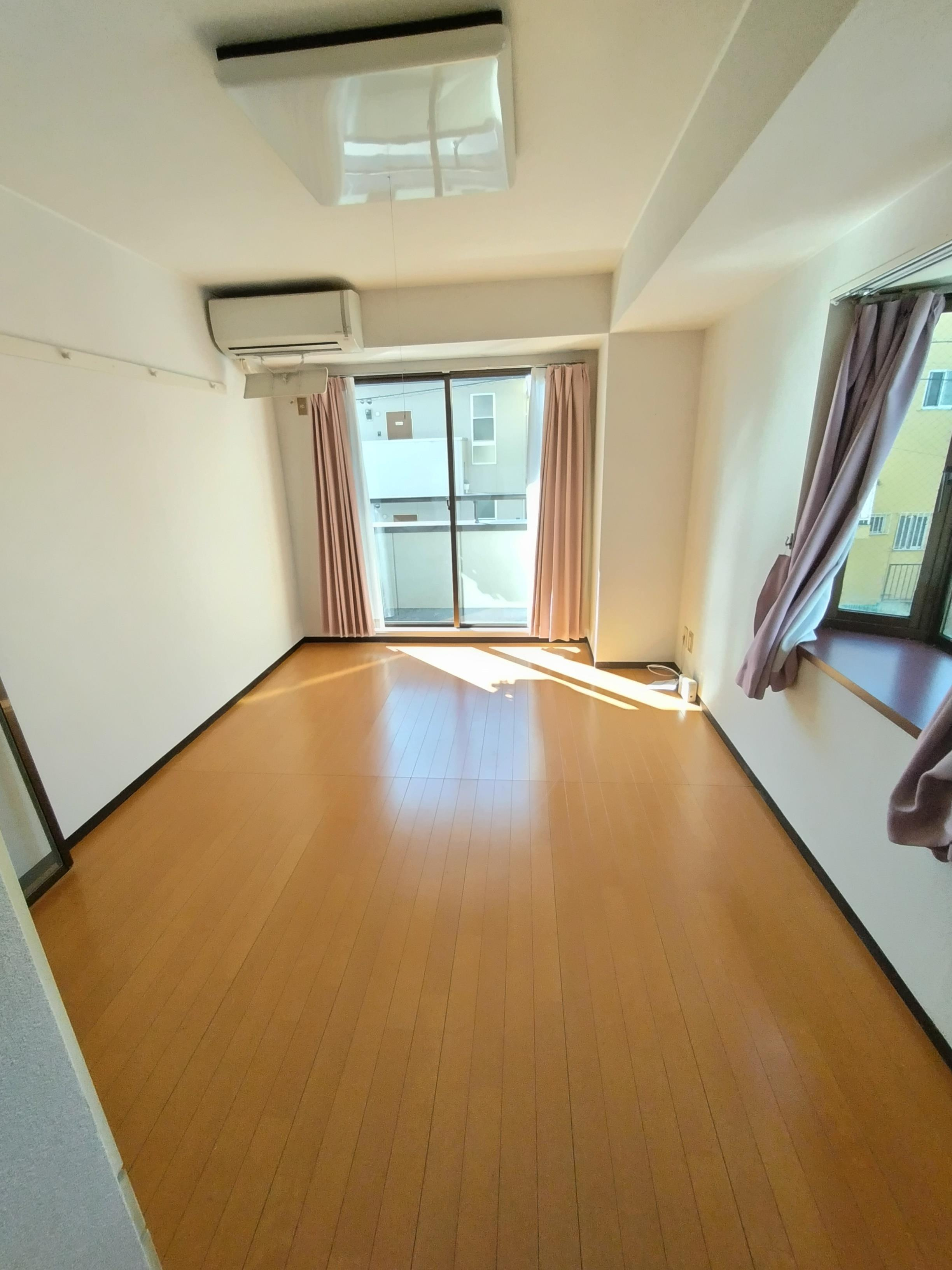 安武マンション駅東通りの居間・リビング