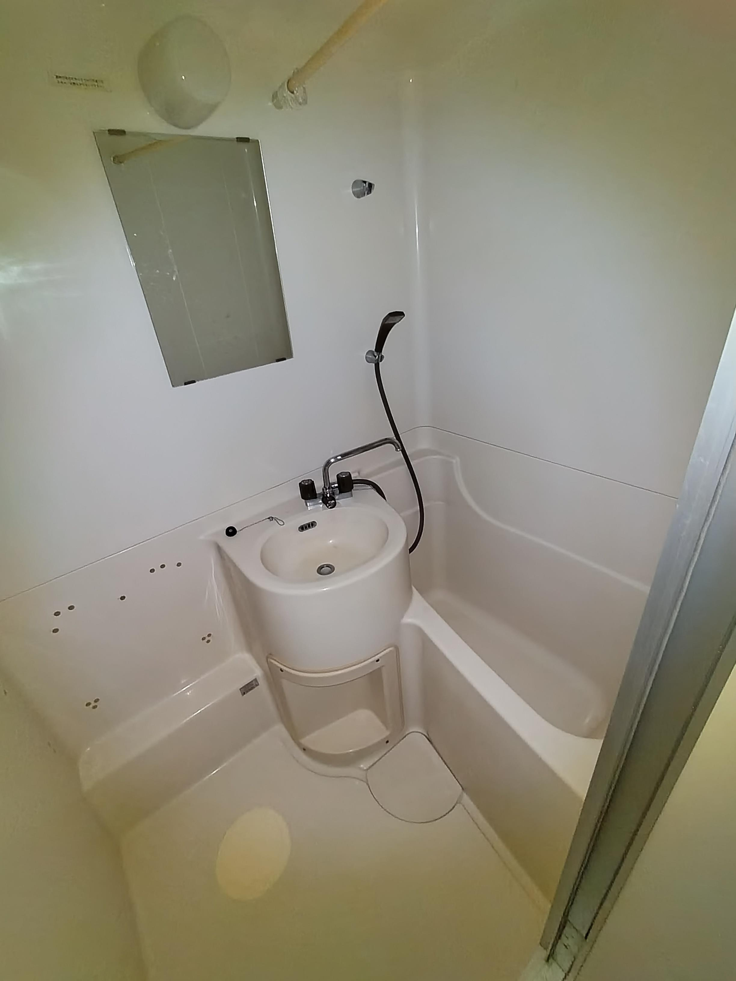 安武マンション駅東通りの浴室