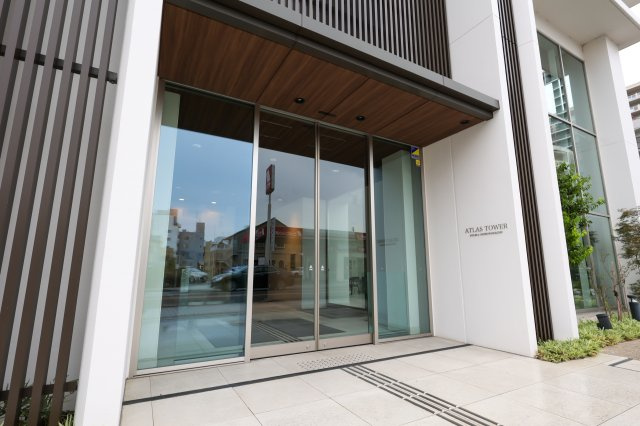 アトラスタワー小山城山町のエントランス