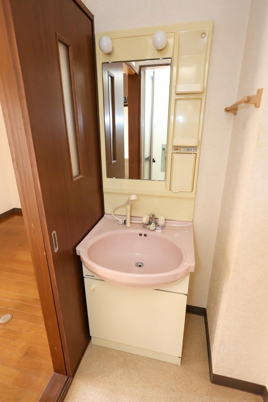 ラ・セゾン城北の洗面所|洗髪洗面化粧台・洗面所独立