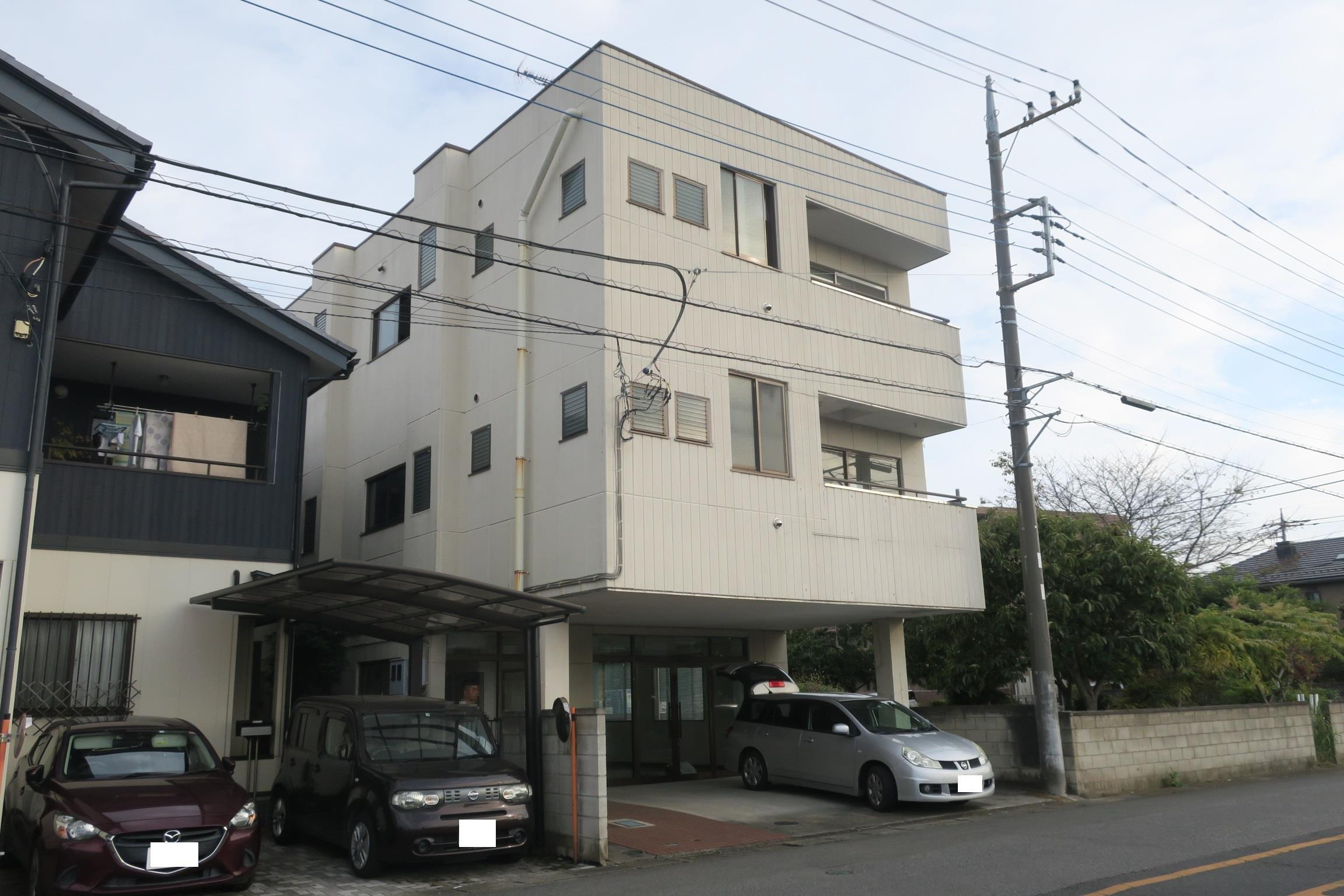 海老原ビルの外観