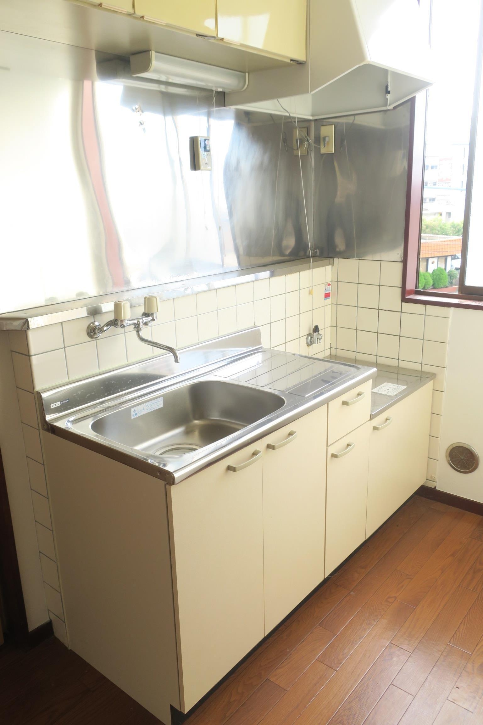 海老原ビルのキッチン