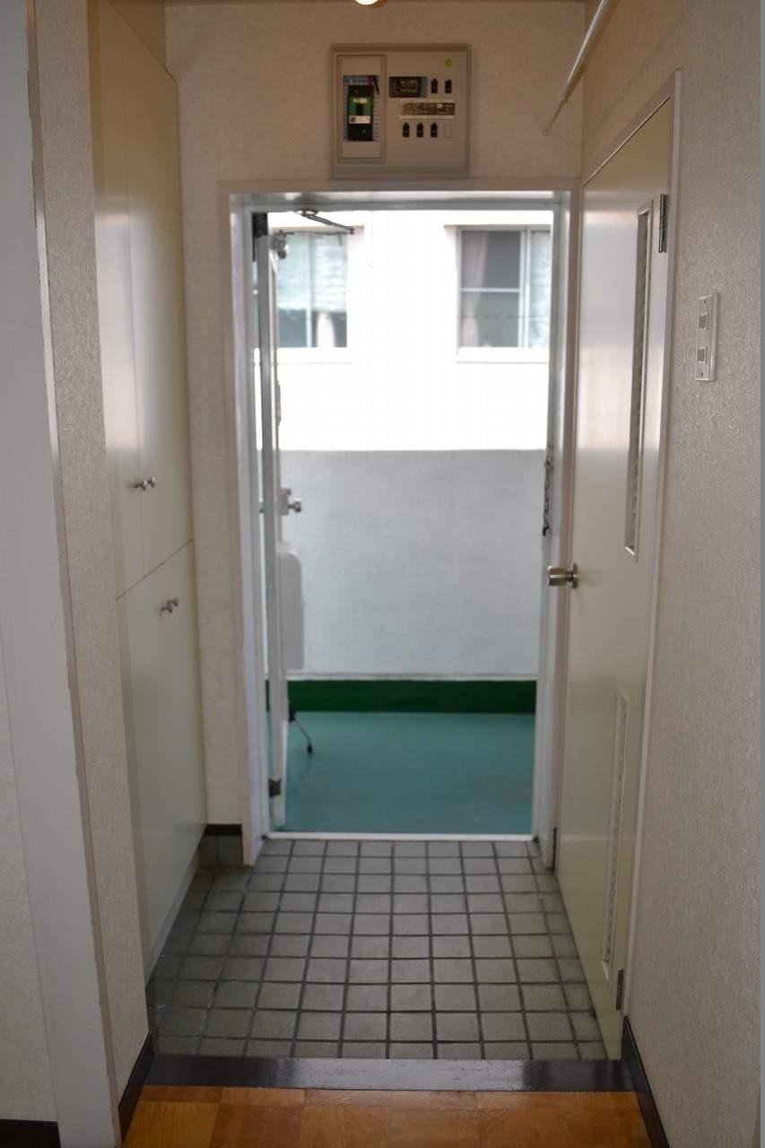 ヴィラあらいの玄関