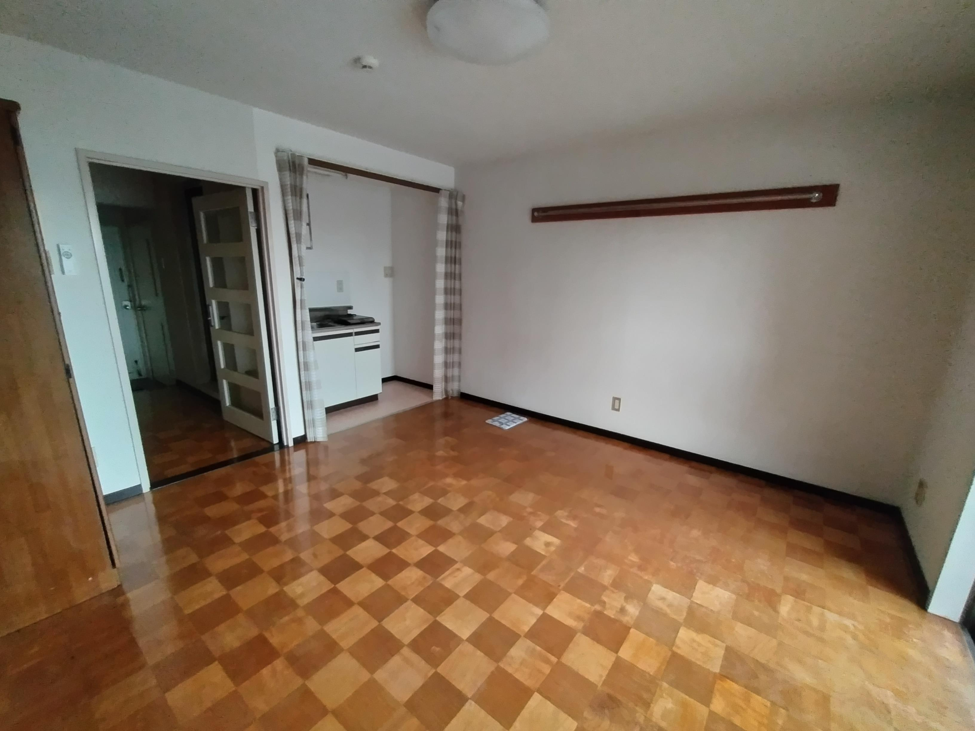 ヴィラあらいの洋室