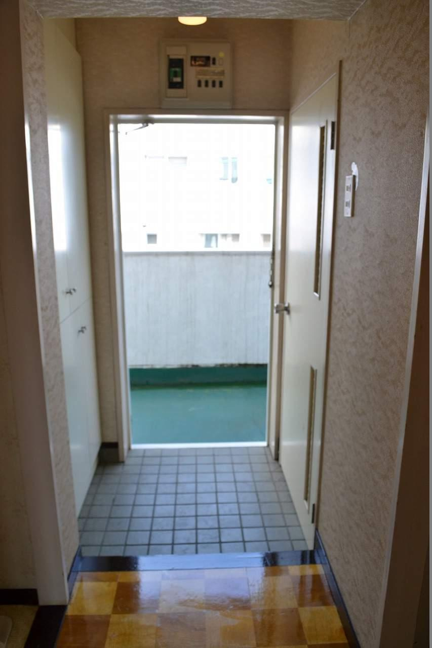 ヴィラあらいの玄関