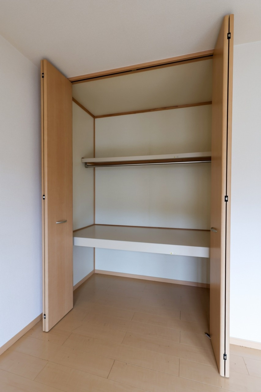 アムールレジデンスの収納|6帖洋室収納