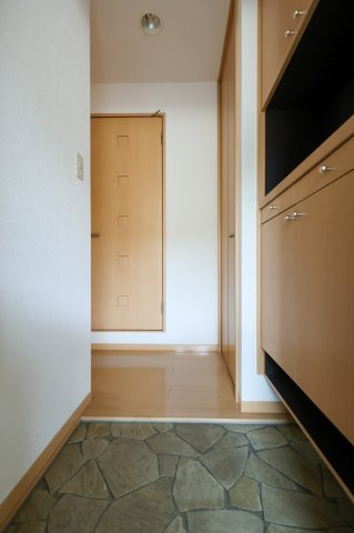 アムールレジデンスの玄関