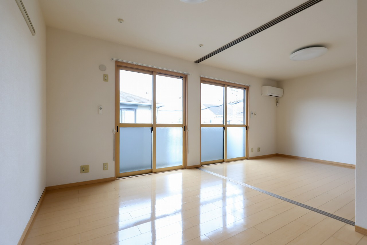 アムールレジデンスの洋室|リビング横6帖洋室