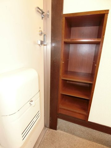 東雲ハイツの収納