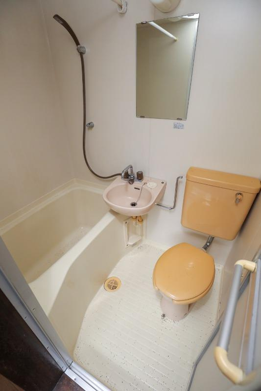 東雲ハイツの浴室|3点ユニットバスの浴室