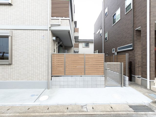 ステラコート浅間町のエントランス