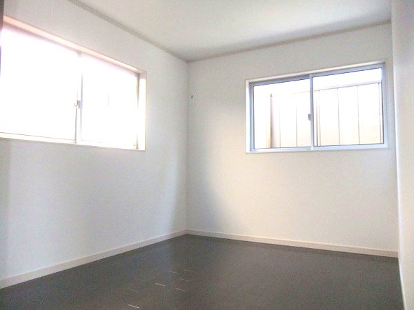新開1丁目の洋室
