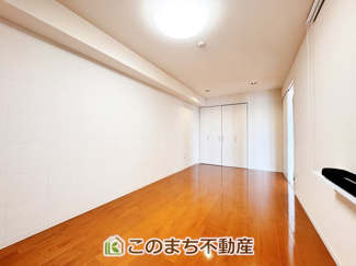 【洋室】 | サーパス簗瀬西通り | 南向きで陽当たりの良い洋室♪風通しもよく快適です☆