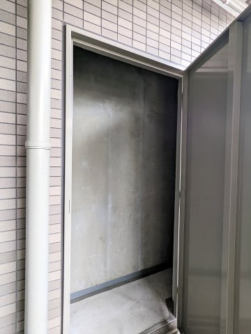 【収納】 | クレアホームズ小石川 | バルコニーにあるトランクルーム