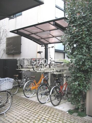 オーパス信濃町のその他共用部分|敷地内駐輪場