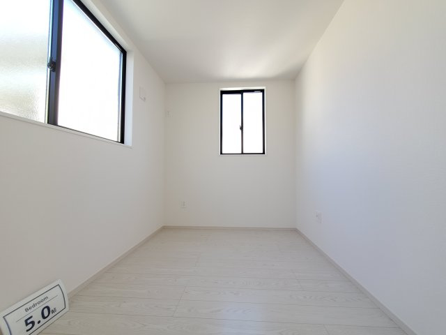 八潮市　　八條　新築戸建　全1棟の洋室|施工例です