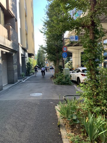 プラネットビルの周辺