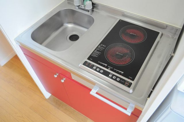 西宮市山口町上山口２丁目のアパートのキッチン|電熱タイプのコンロが２口