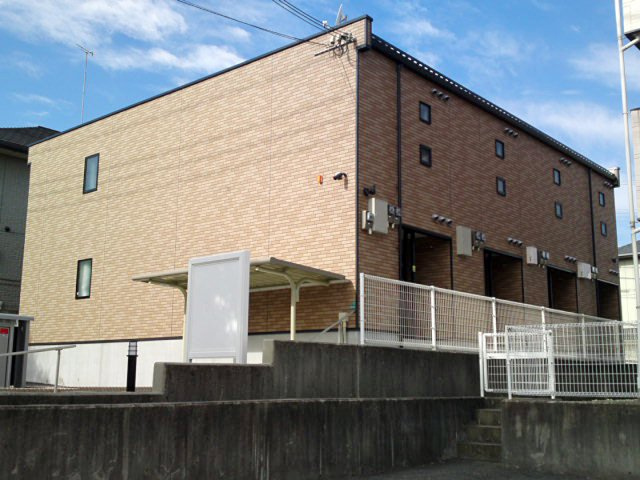 西宮市山口町上山口２丁目のアパート