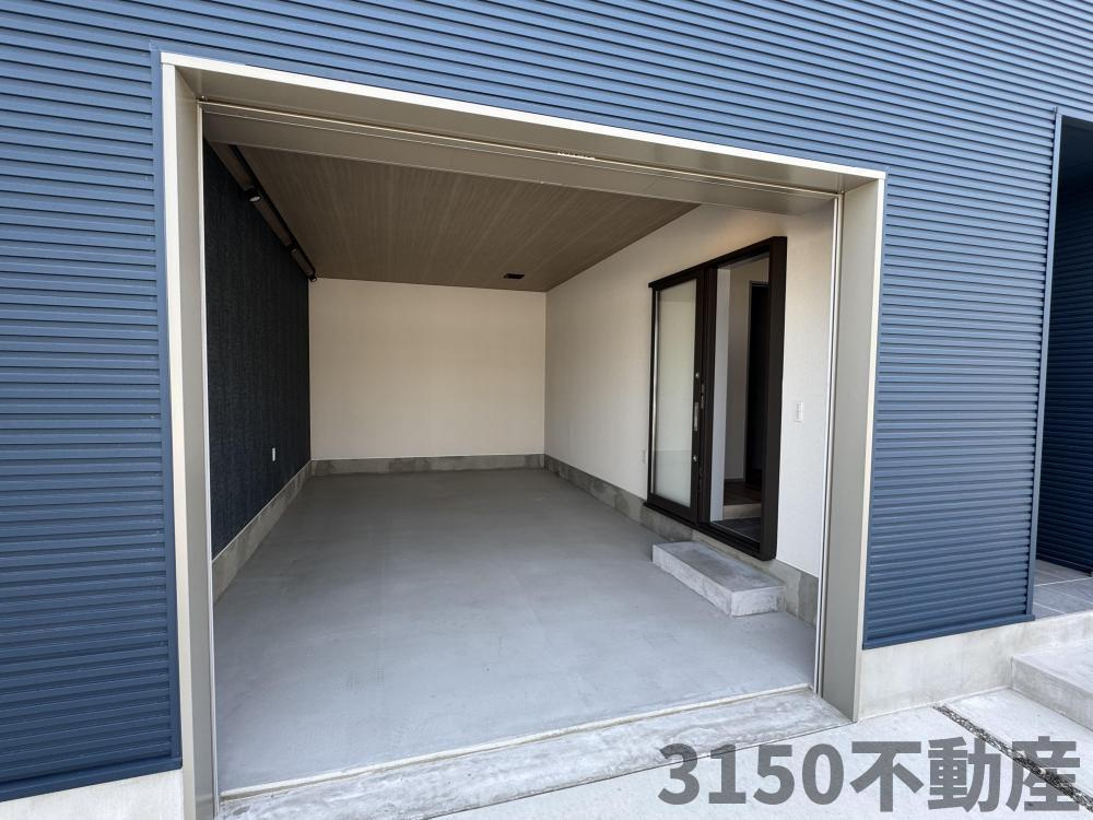 CASA　SINJOの駐車場