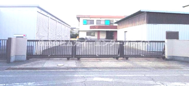 八幡市内里　貸店舗の外観