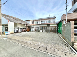 【駐車場】 | 並列4台駐車可能