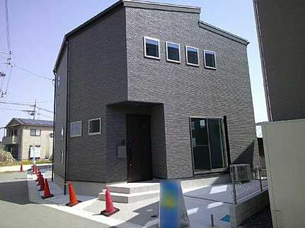 安芸郡熊野町中溝２丁目の外観