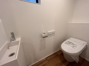 【トイレ】 | 2025年4月21日撮影