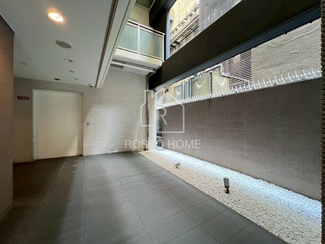 クレグラン天満のロビー