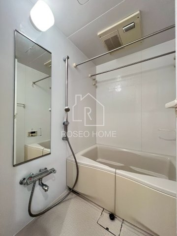 クレグラン天満の浴室